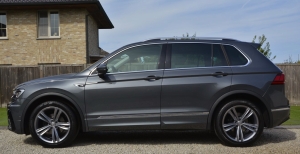 VW Tiguan 1.5 TSI DSG  !! R-Line Sportpakket !! 